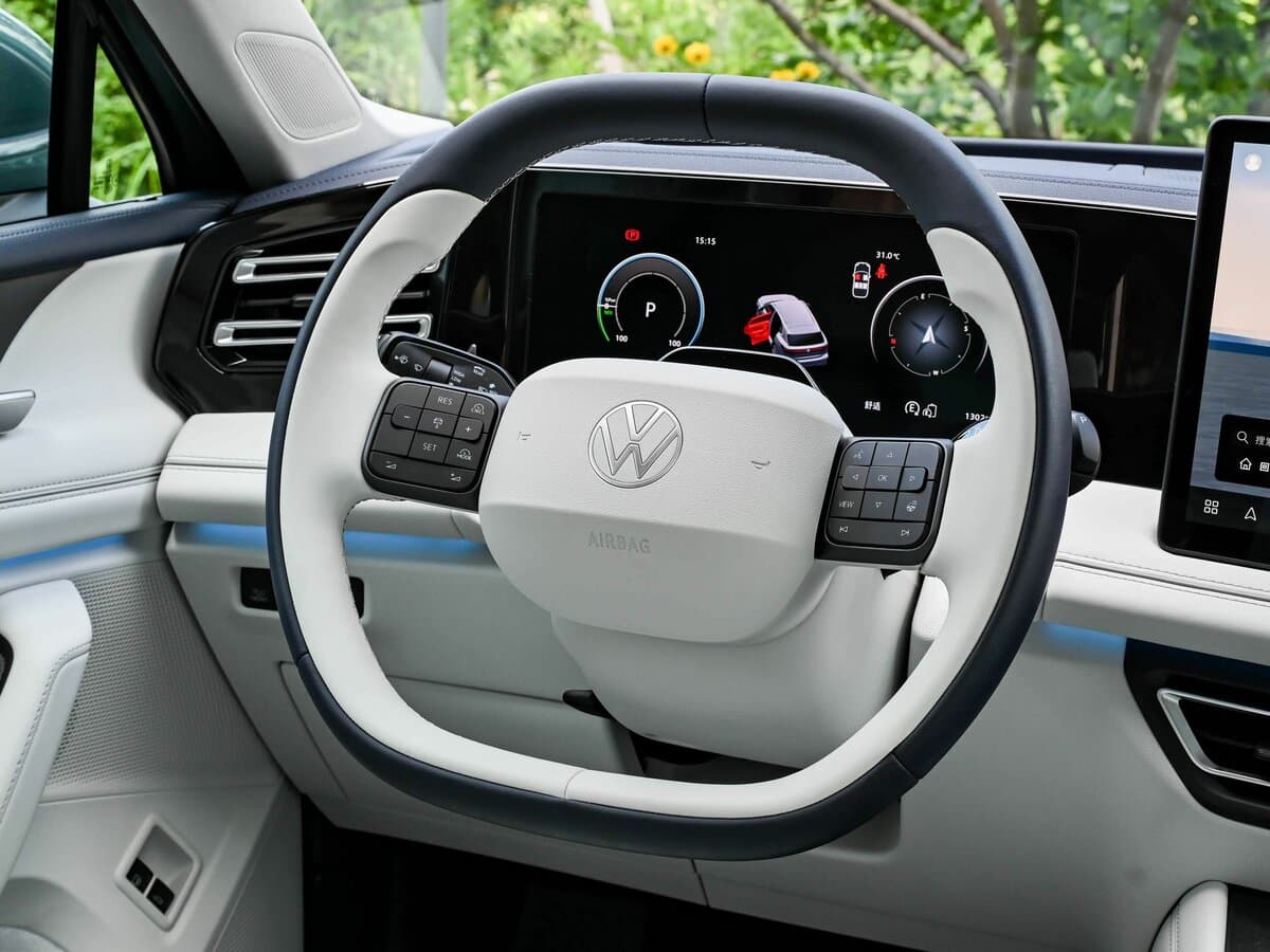 Volkswagen Tiguan III (China Market) — Sükan