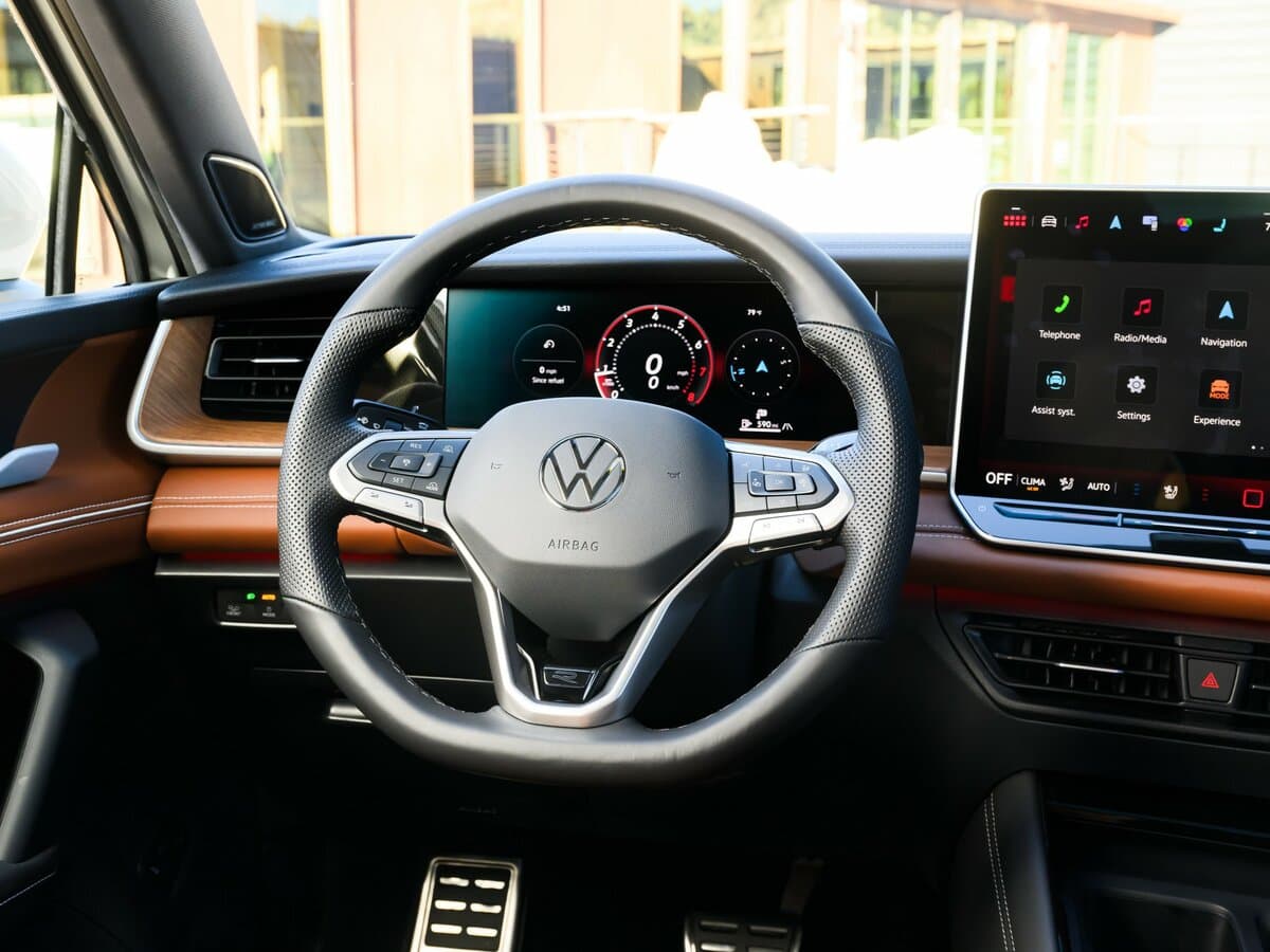 Volkswagen Tiguan III (NA Market) — Sükan