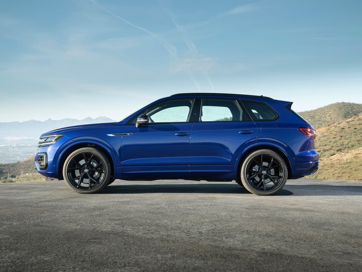 Volkswagen Touareg R III — Yandan