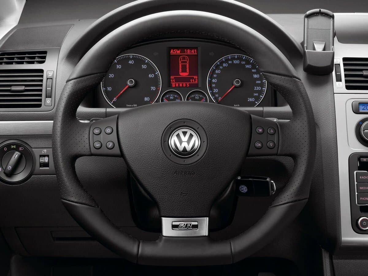 Volkswagen Touran I Restayling — Sükan
