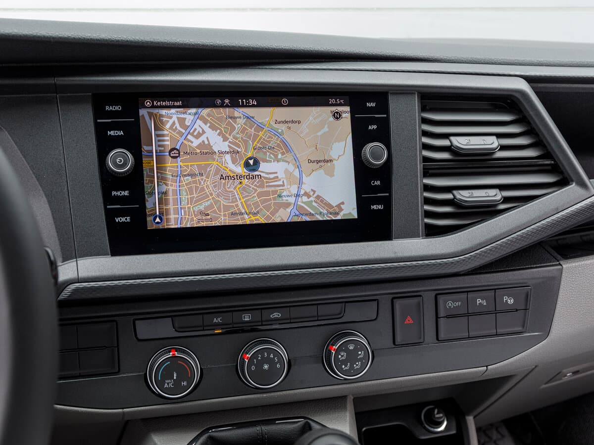 Volkswagen Transporter T6 Restayling — Salon, arxadan