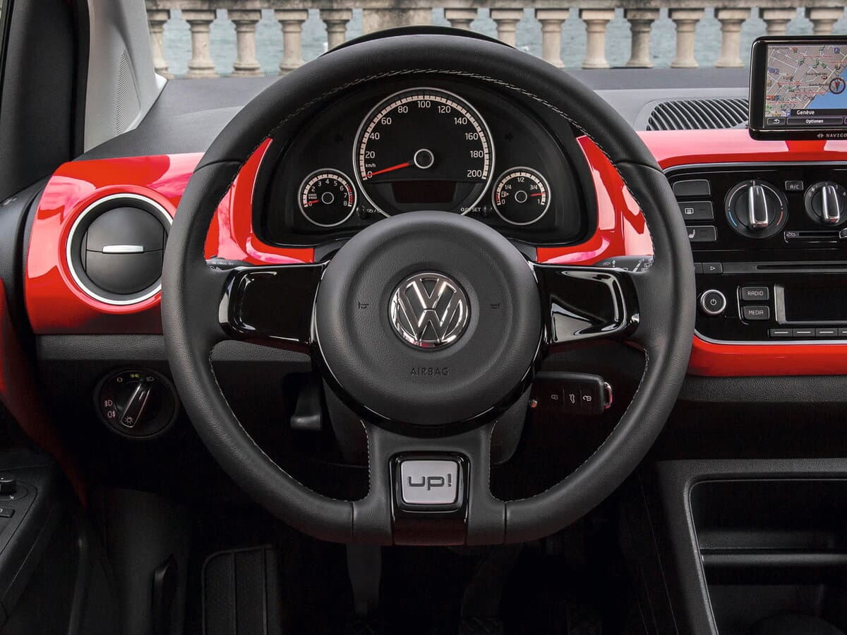 Volkswagen up! I — Sükan