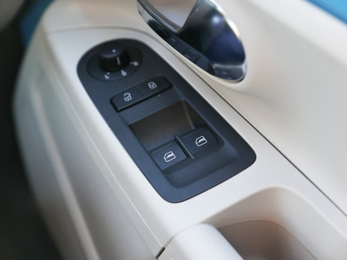 Volkswagen up! I Restayling — Salon, arxadan