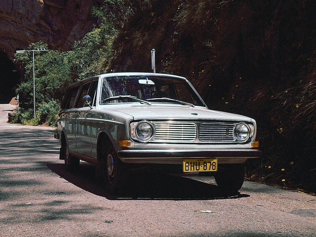 Volvo 140 Series 1966 – 1975 — Öndən