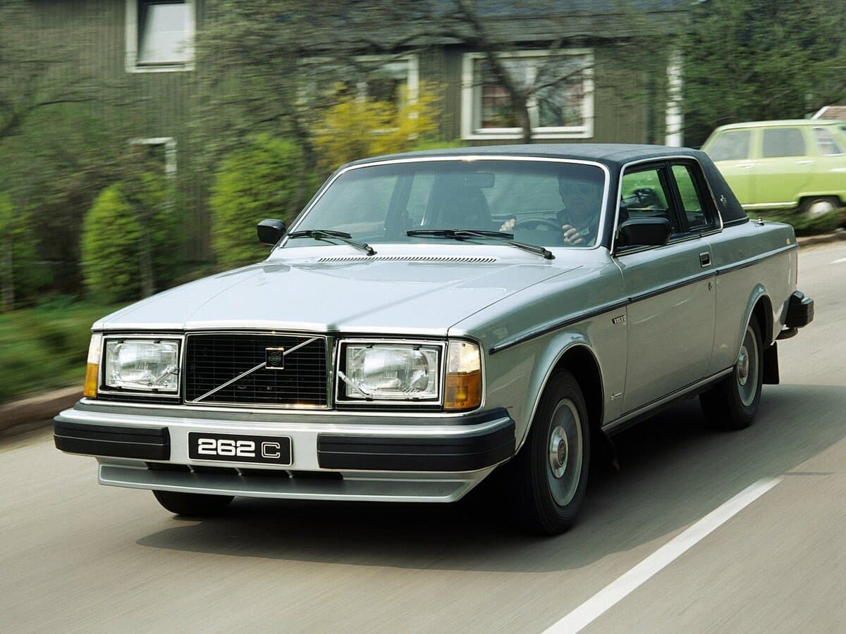 Volvo 260 Series 1974 – 1982 — Öndən