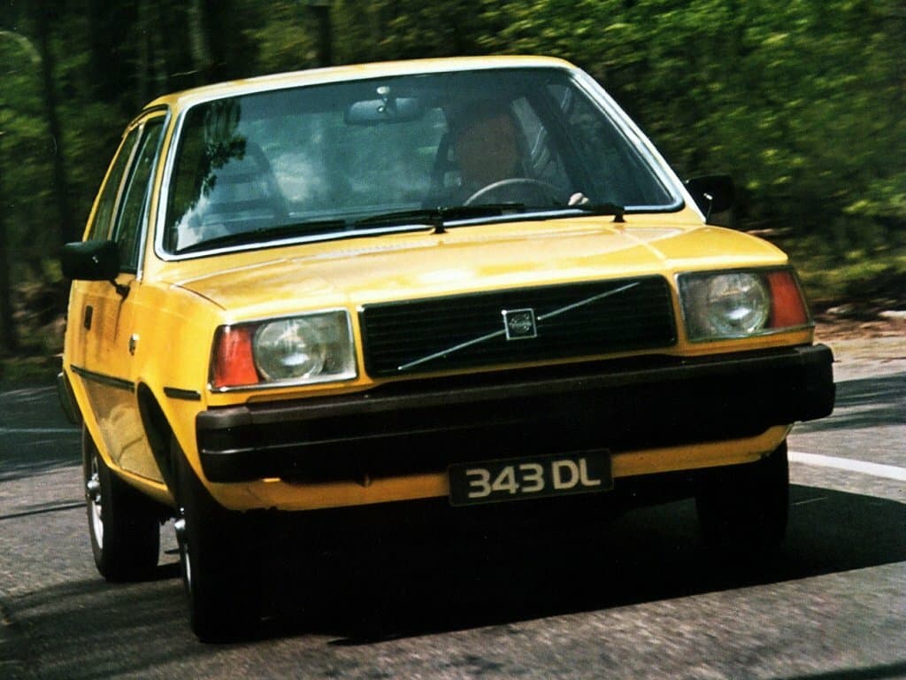Volvo 300 Series 1975 – 1991 — Öndən
