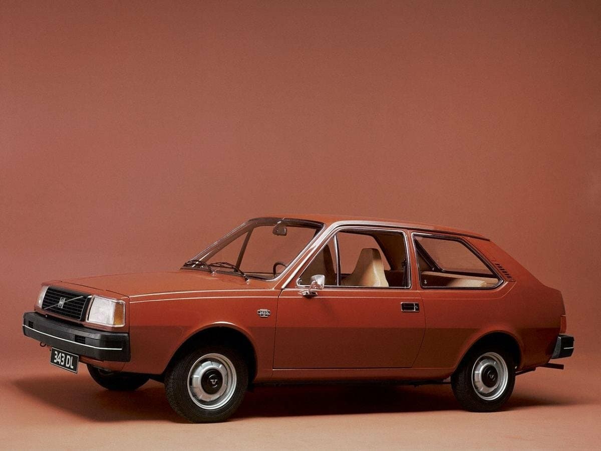 Volvo 300 Series 1975 – 1991 — Əsas şəkil