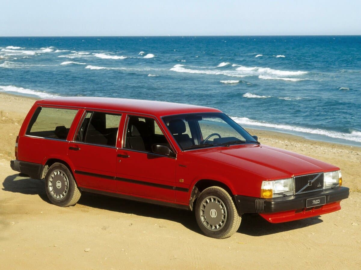 Volvo 740 1983 – 1992 — Əsas şəkil