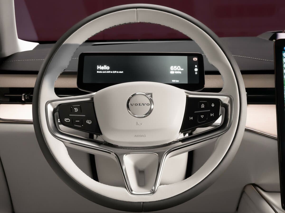 Volvo ES90 2025 – indiyədək — Sükan