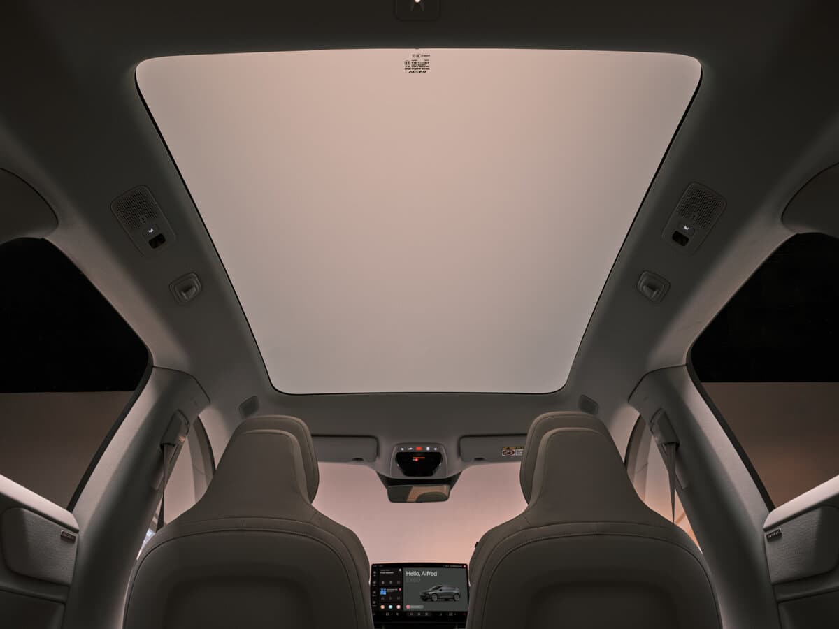 Volvo EX60 2026 – indiyədək — Salon, öndən