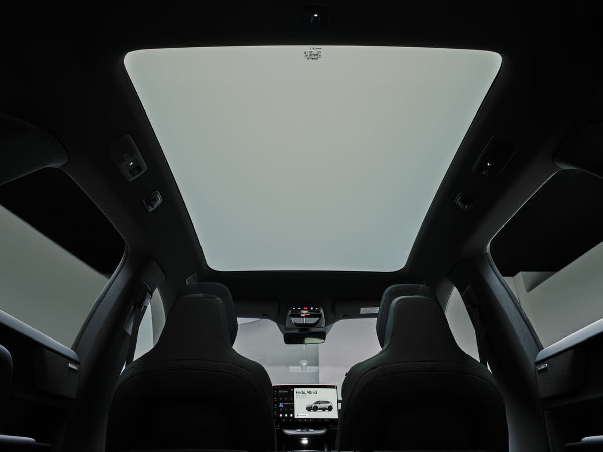 Volvo EX60 2026 – indiyədək — Salon, öndən