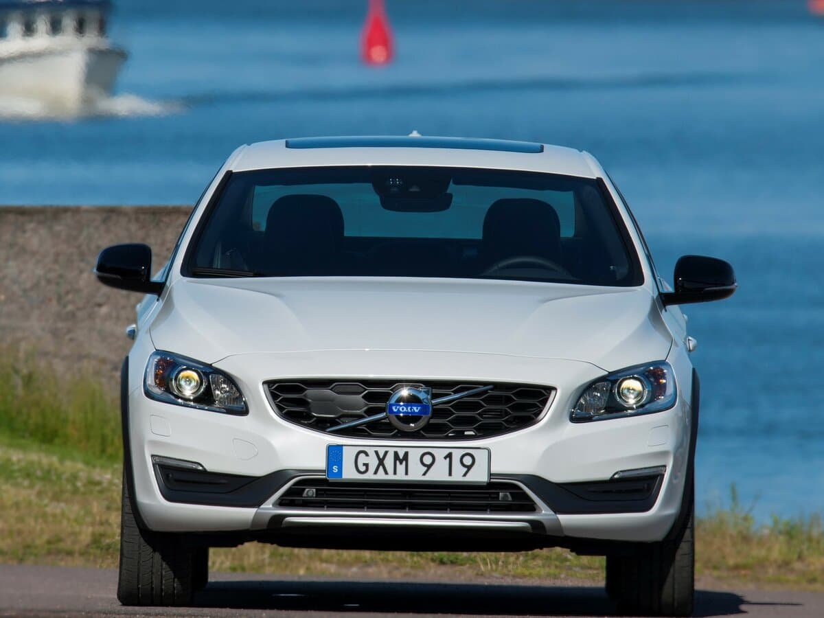 Volvo S60 Cross Country 2015 – 2018 — Öndən