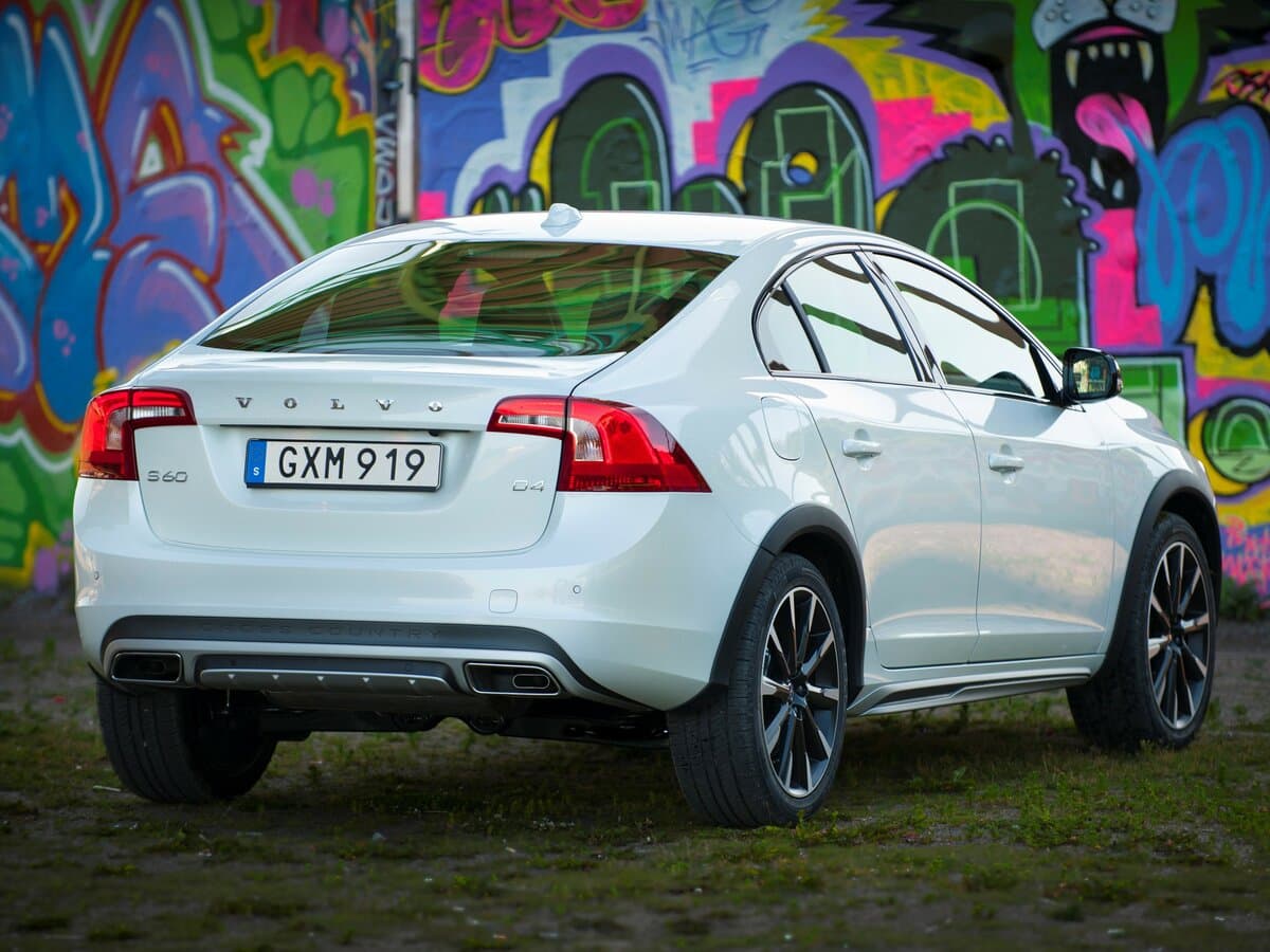 Volvo S60 Cross Country 2015 – 2018 — 3/4 arxadan