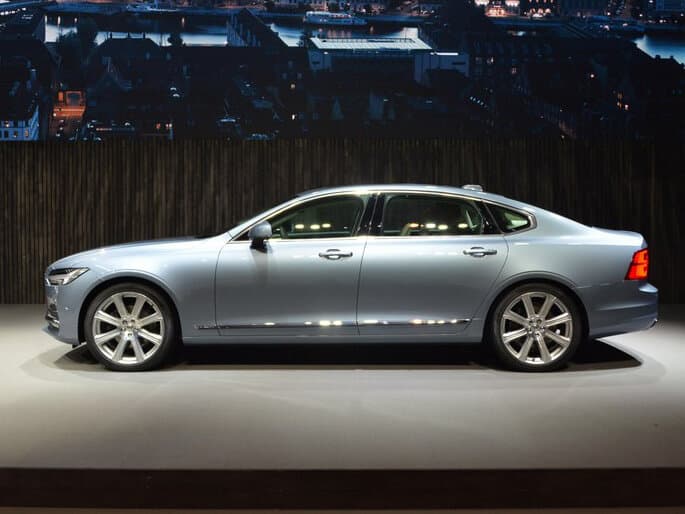 Volvo S90 II — Yandan