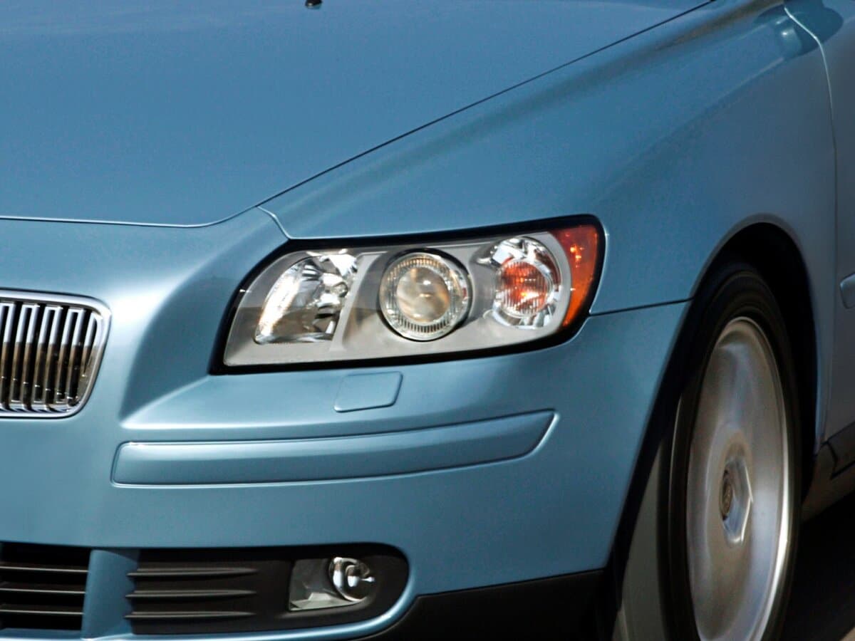 Volvo V50 I — Fara