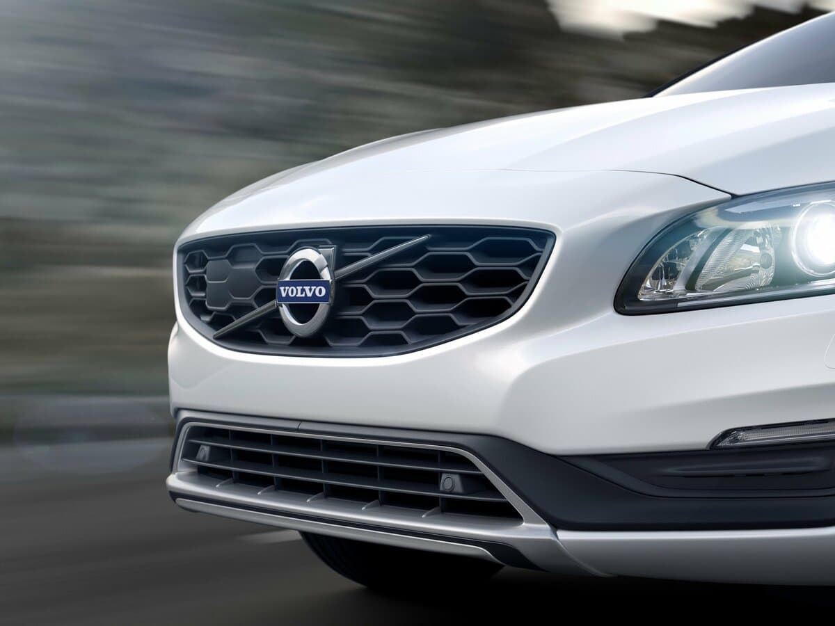Volvo V60 Cross Country I — Salon, öndən