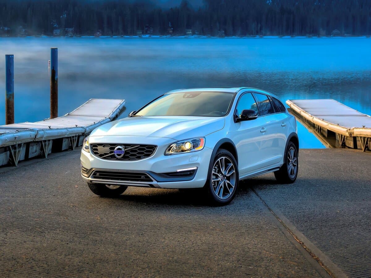 Volvo V60 Cross Country I — Əsas şəkil