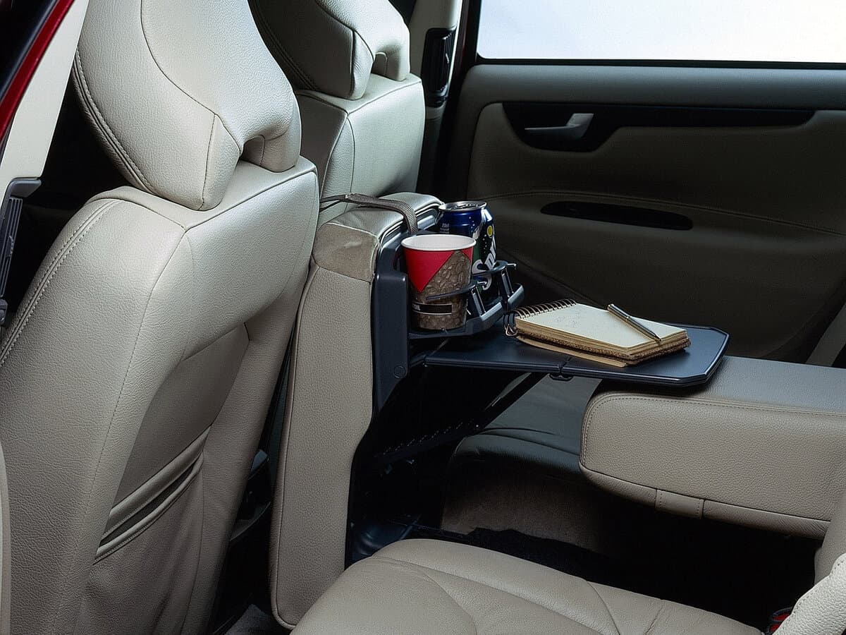 Volvo V70 II — Salon, öndən
