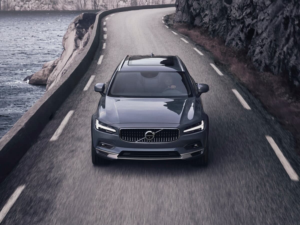 Volvo V90 Cross Country I Restayling — Öndən
