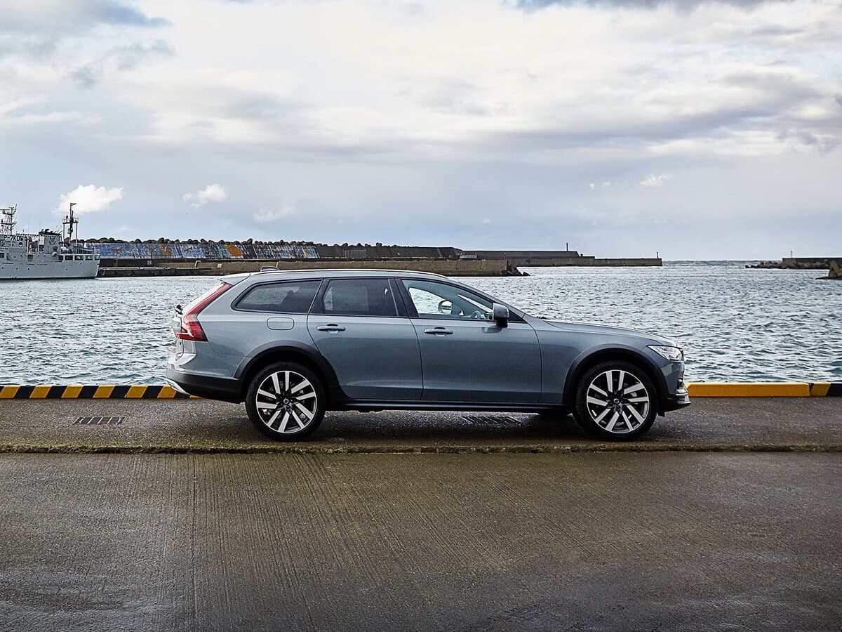 Volvo V90 Cross Country I Restayling — Yandan