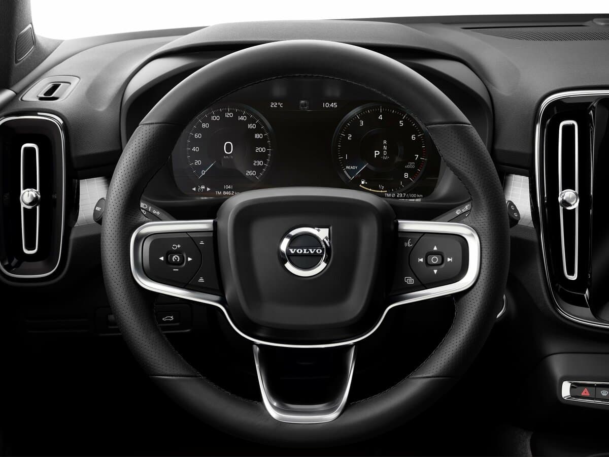 Volvo XC40 I — Sükan