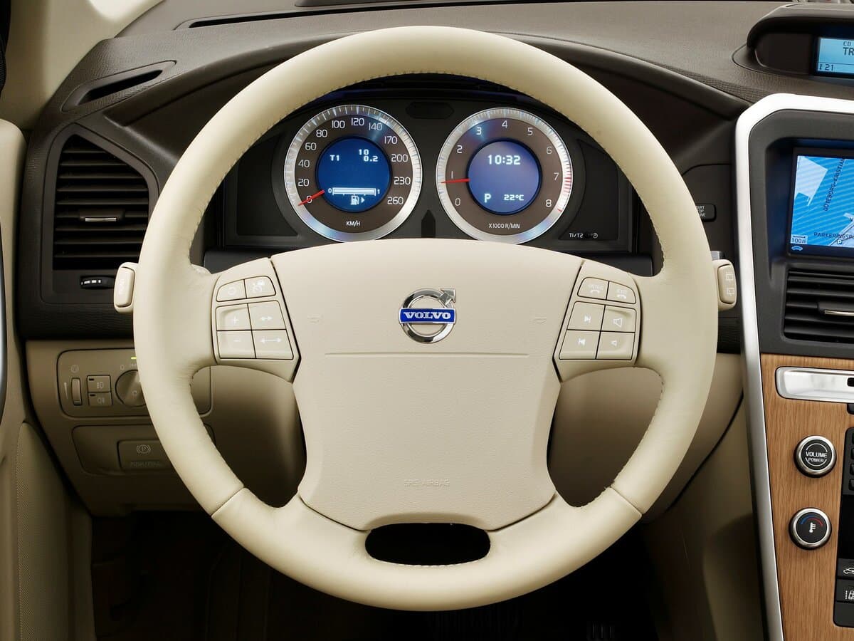 Volvo XC60 I — Sükan