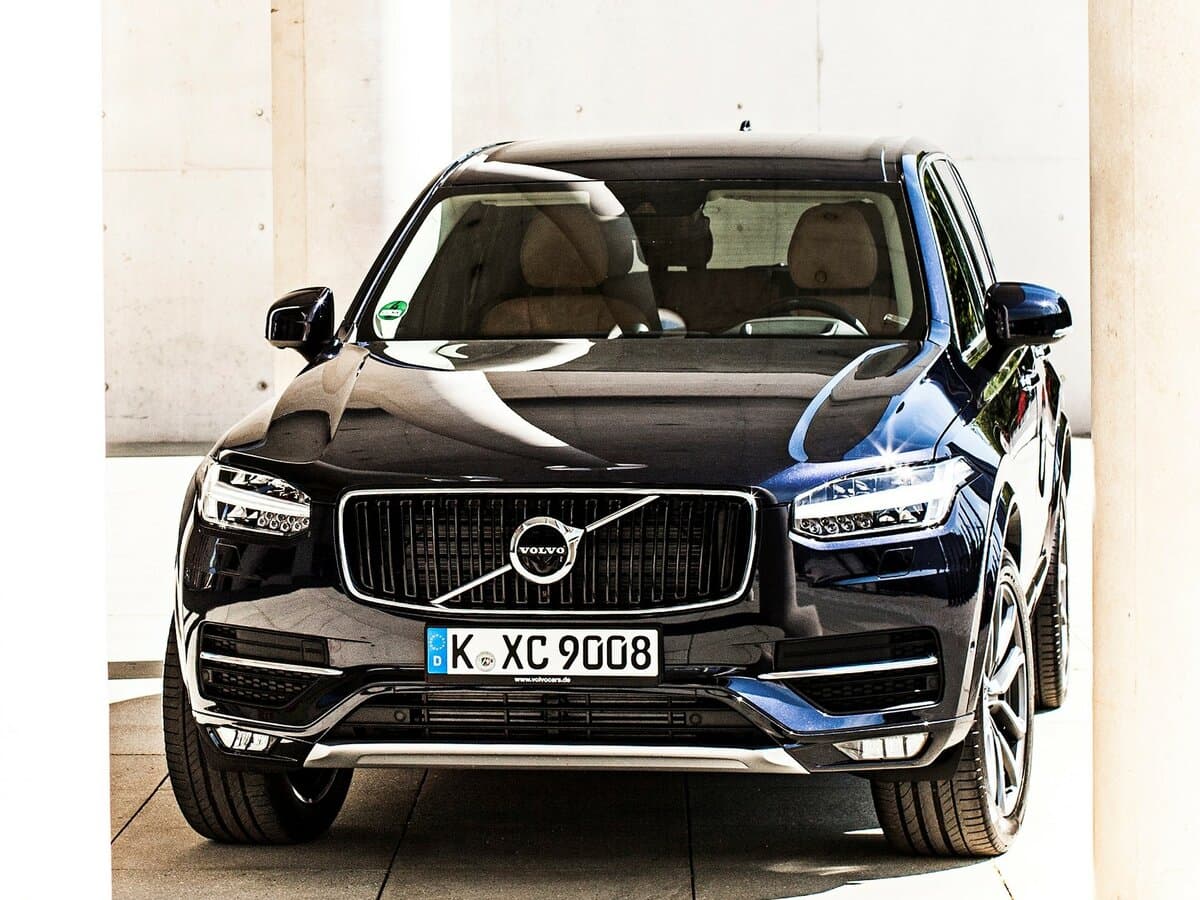 Volvo XC90 II — Öndən