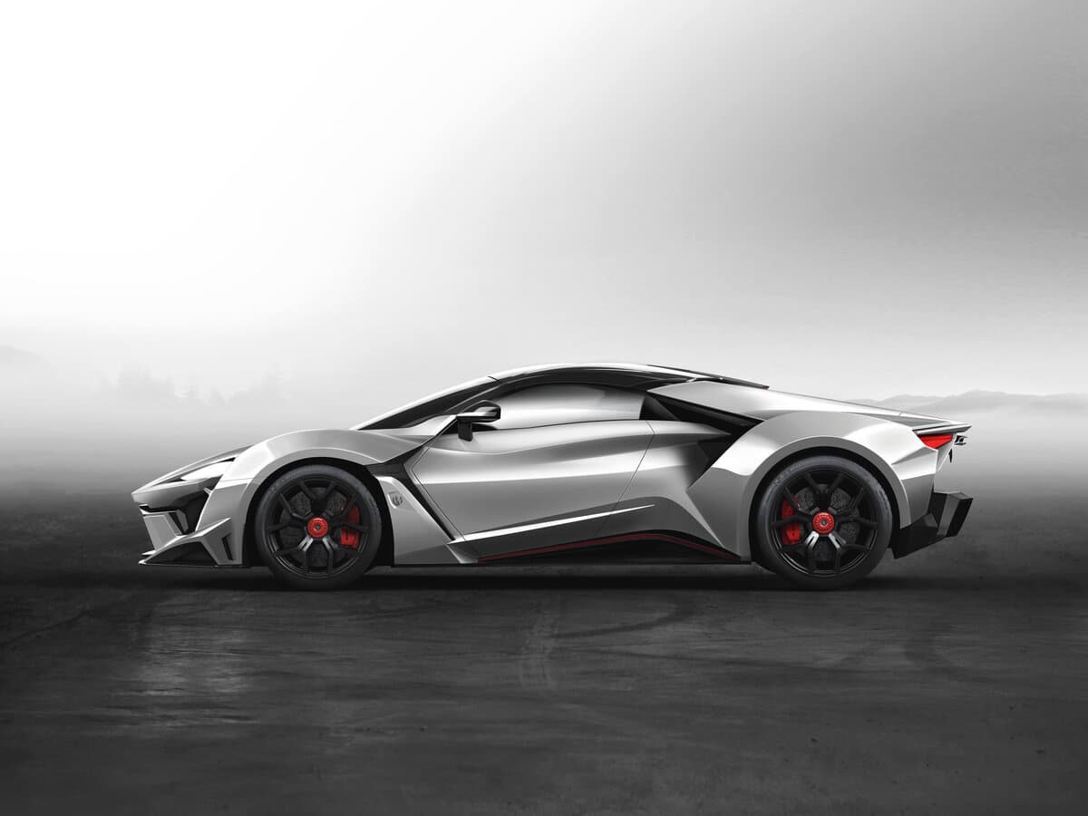 W Motors Fenyr Supersport 2015 – indiyədək — Yandan