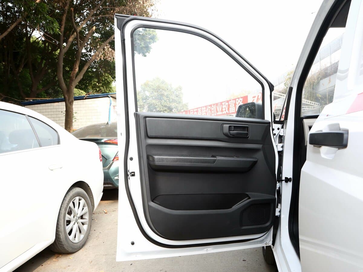 Wuling Journey 2021 – indiyədək — Qapı