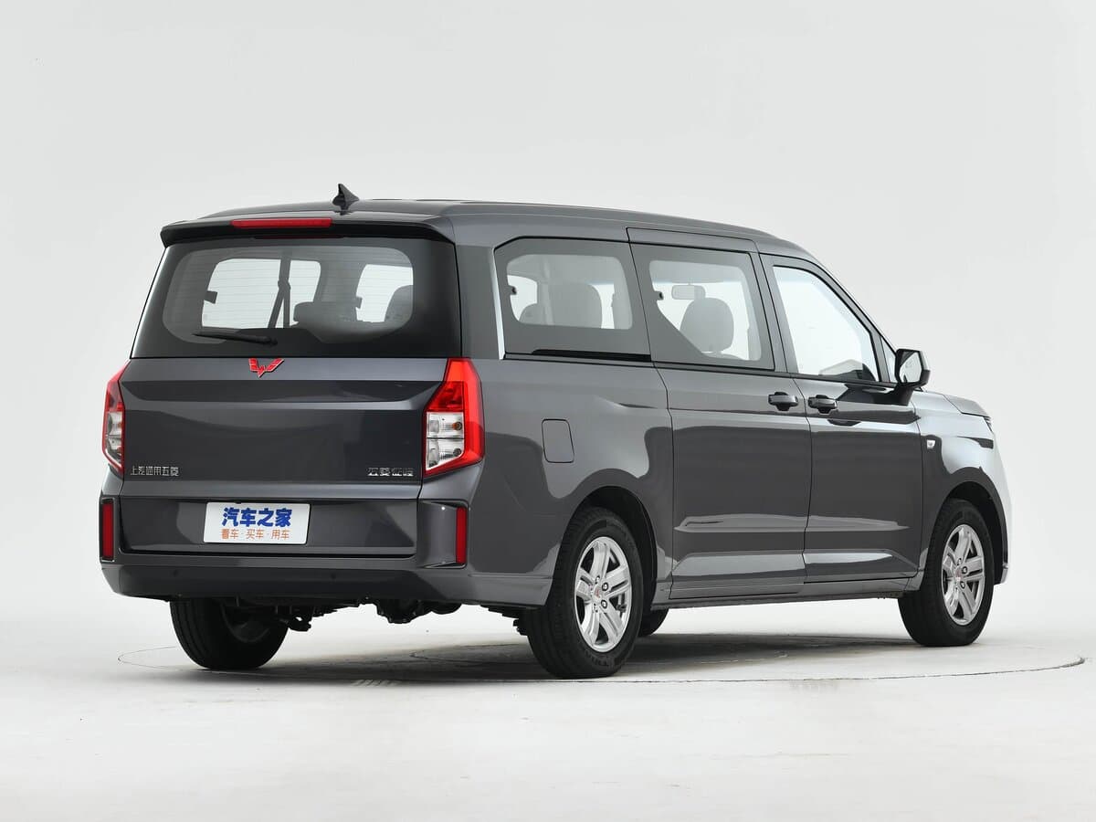 Wuling Journey 2021 – indiyədək — 3/4 arxadan