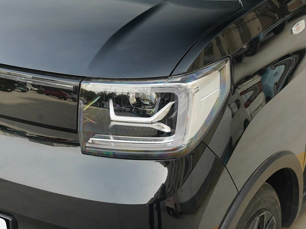 Wuling Mini EV III — Fara