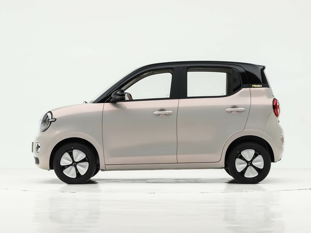 Wuling Mini EV V — Yandan