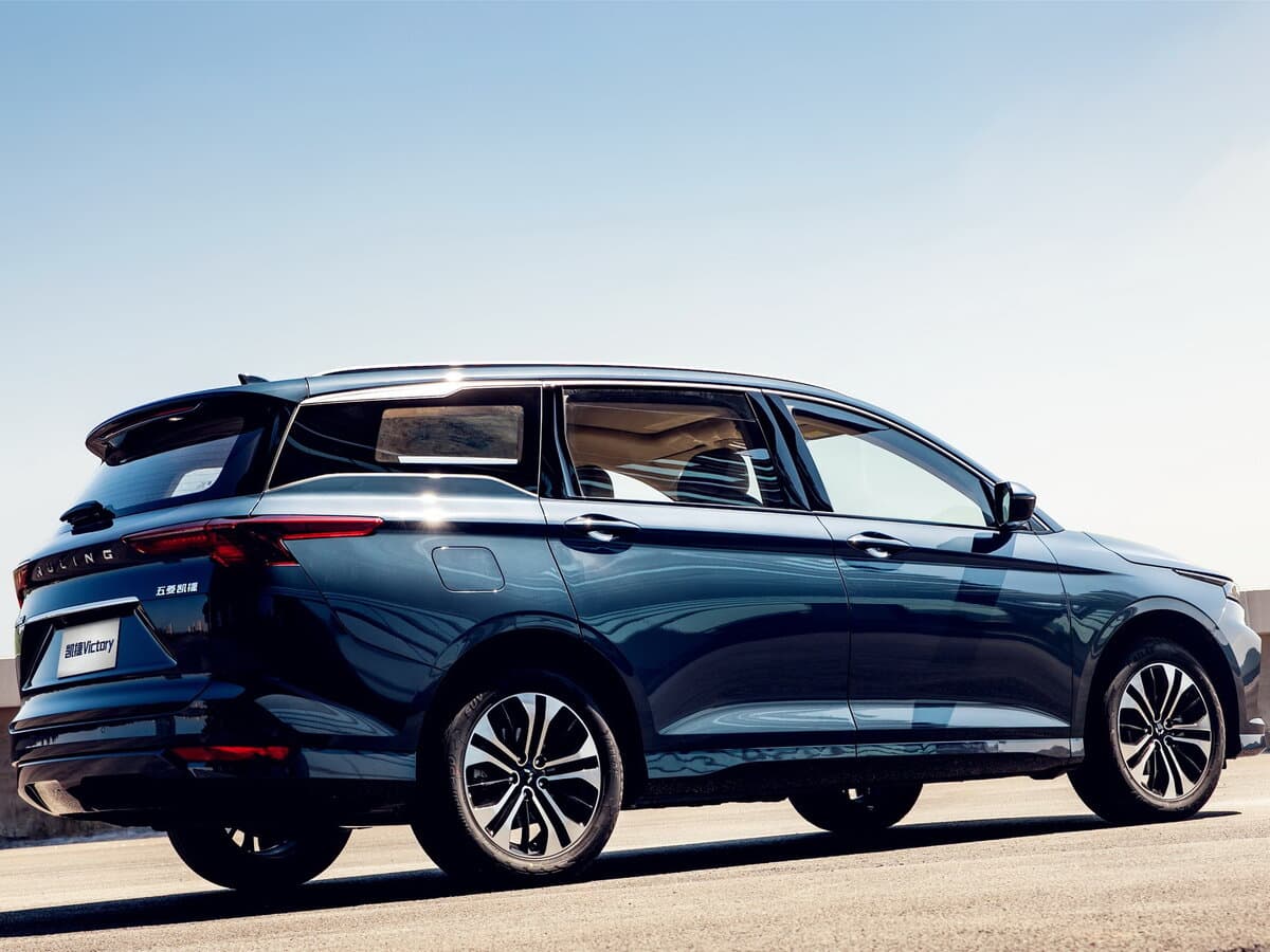 Wuling Victory 2020 – indiyədək — 3/4 arxadan