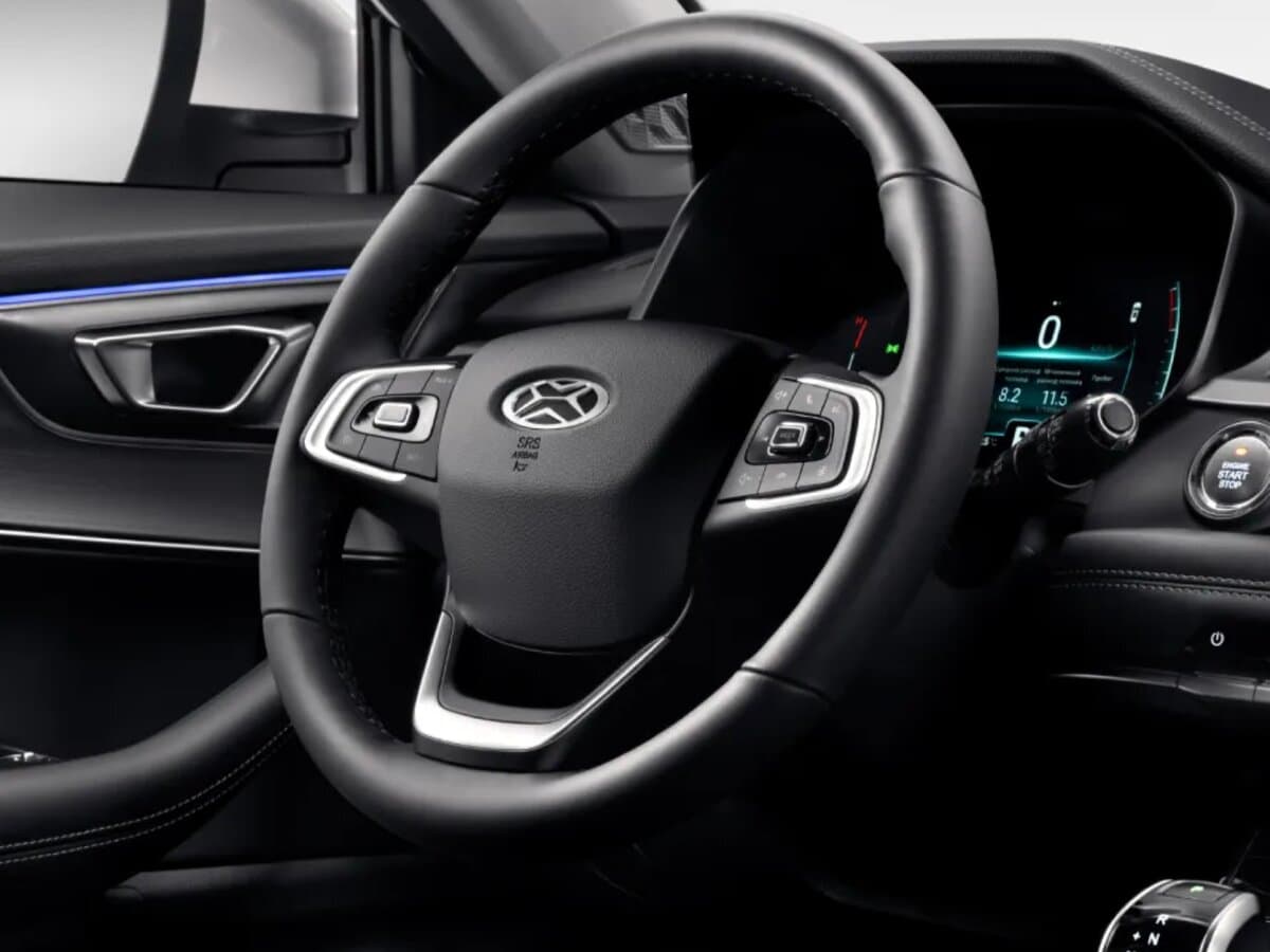 Xcite X-Cross 7 2024 – indiyədək — Sükan