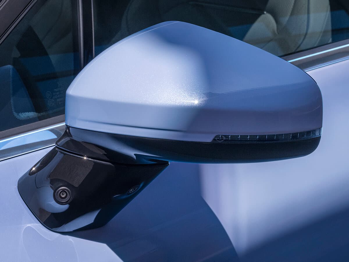 Xpeng P5 I — Yan güzgü